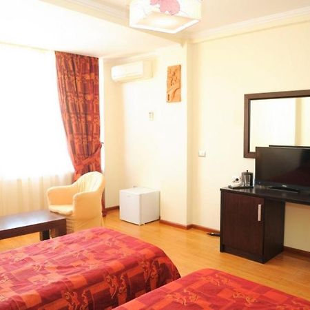 Hotel Leonardo Škalngur Buitenkant foto