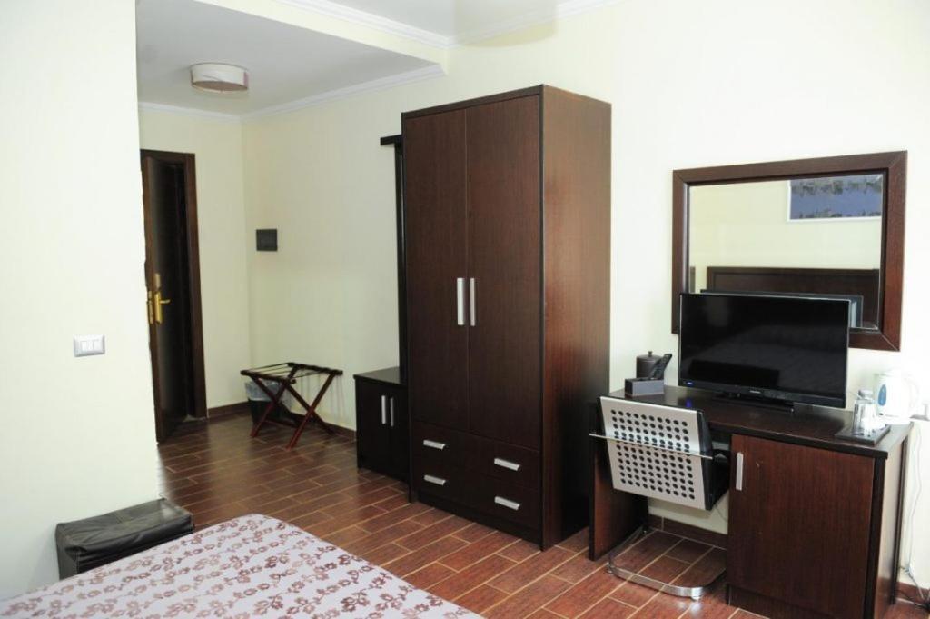 Hotel Leonardo Škalngur Buitenkant foto